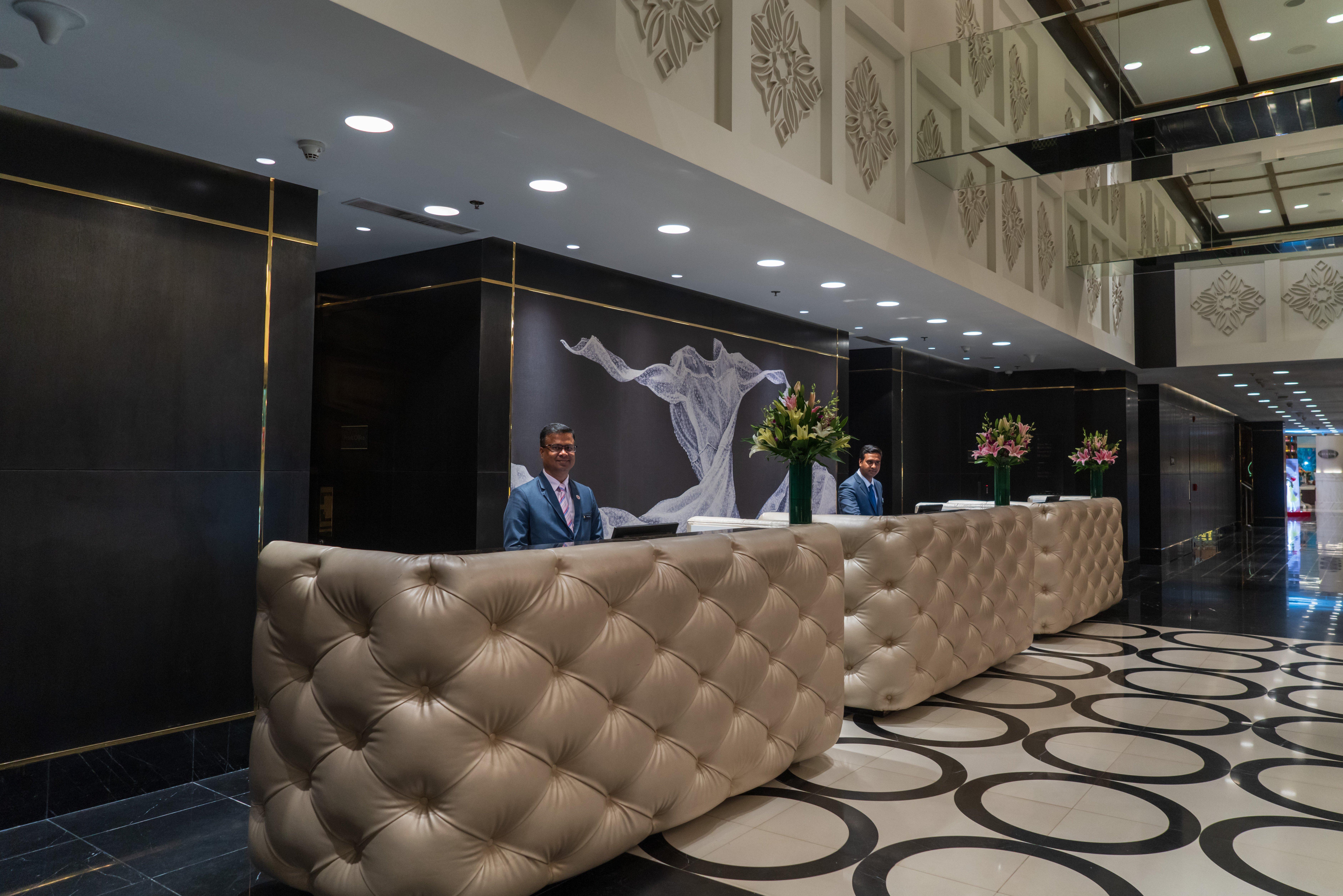 Отель Intercontinental Dhaka By Ihg Экстерьер фото